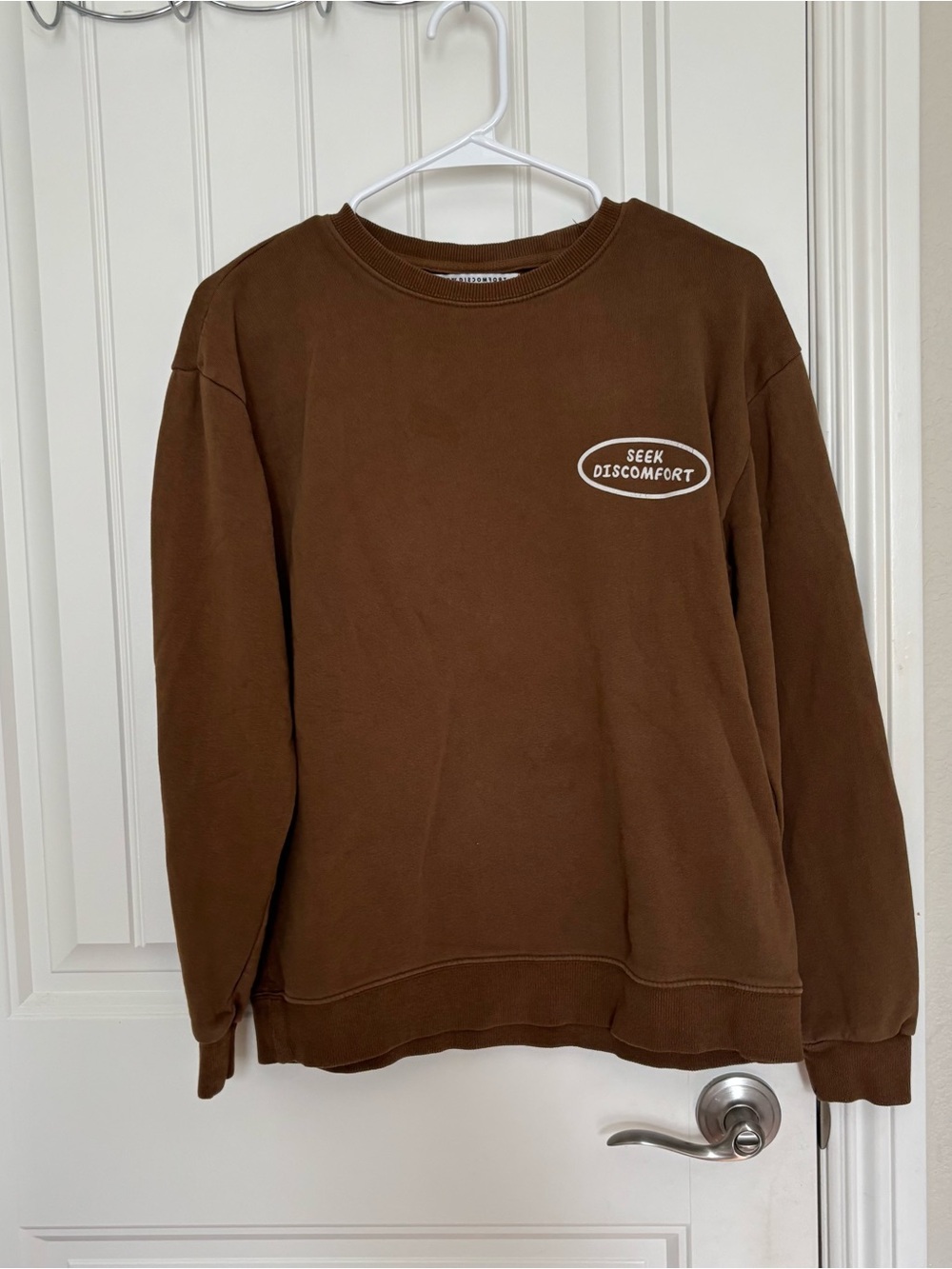 Men's Brown 'Seek Discomfort' Crewneck Sweatshirt small